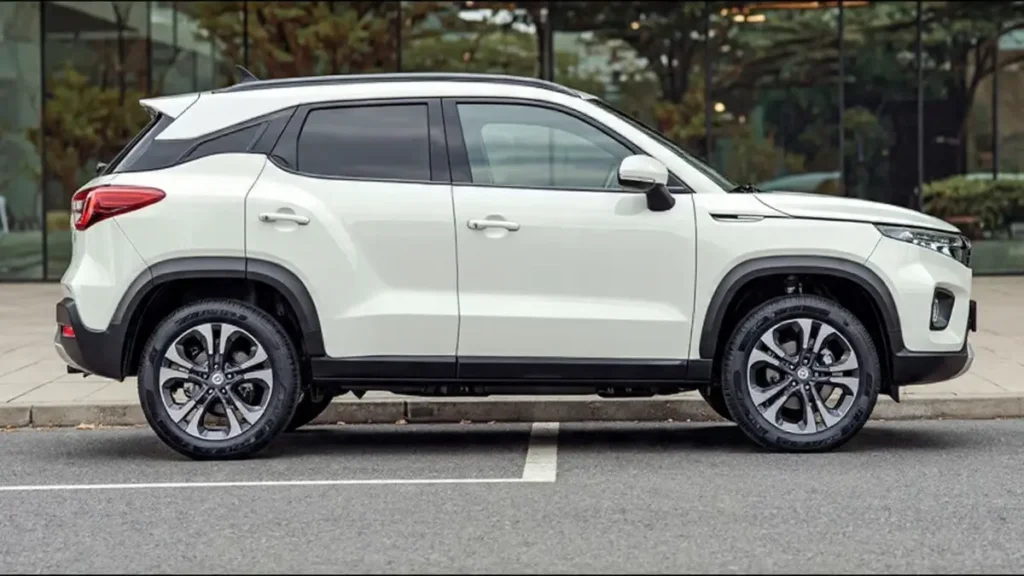 Maruti Brezza side view