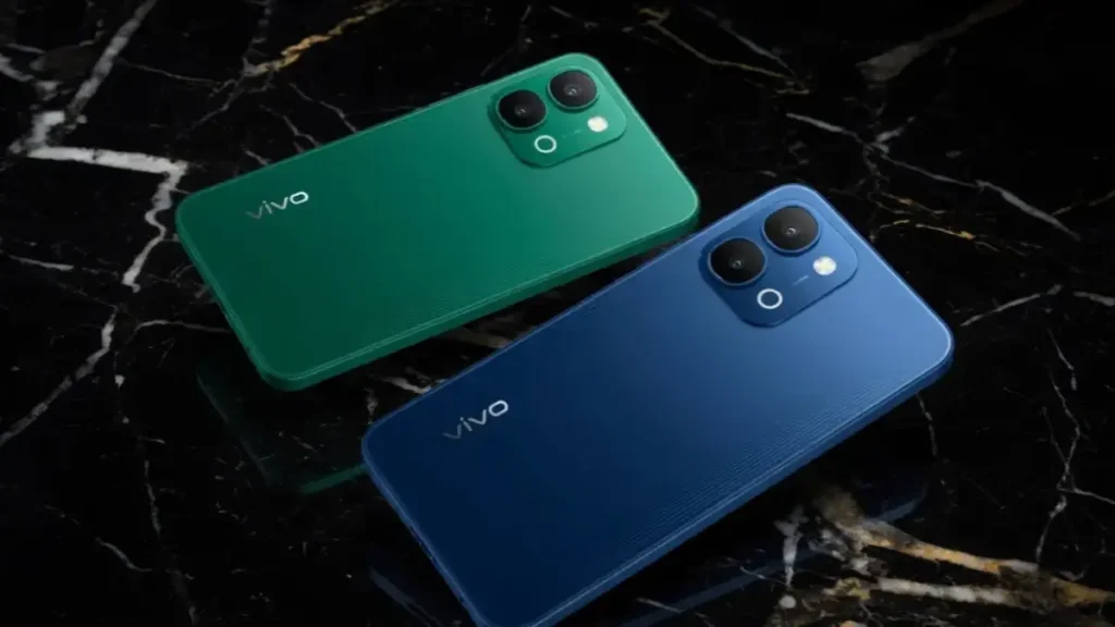 Close-up of Vivo Y51 Pro 5G 50MP dual camera setup.