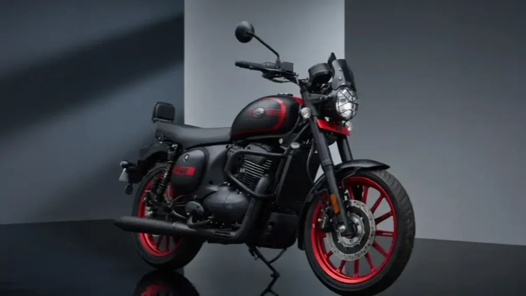 Side profile of Jawa 42 showcasing its compact stance and low-seat accessibility.