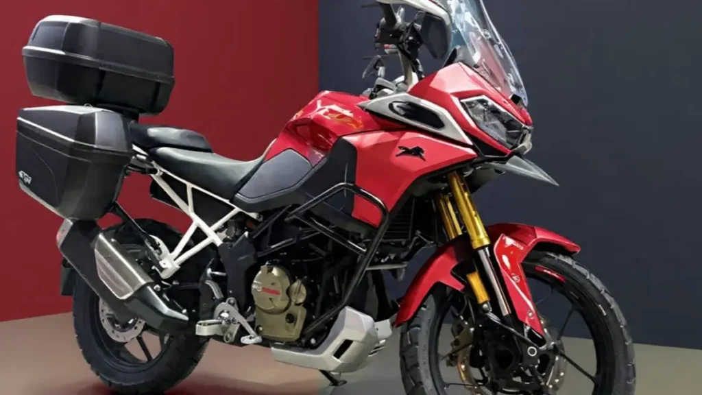 Side profile of TVS Apache RTX showcasing its balanced stance and off-road capability.